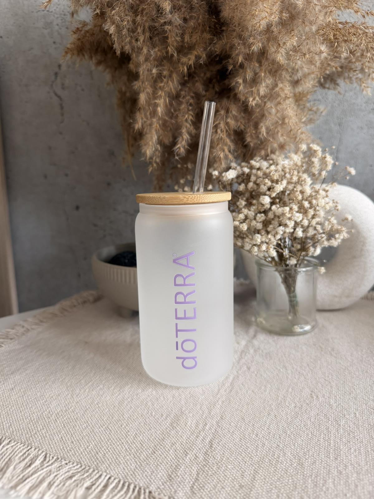 Стъклен буркан за напитки doTERRA (300 мл) – Лилав надпис