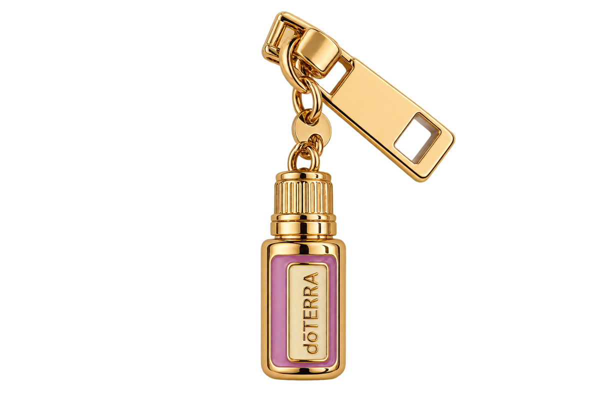 Черен несесер dōTERRA с позлатен цип